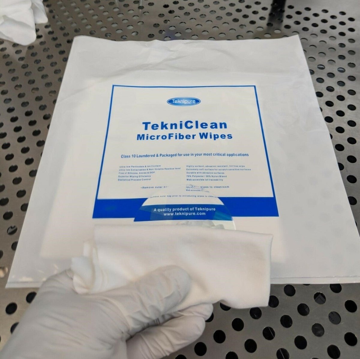 Teknipure TC2MFUW - 44, Laundered Mixed Weave Microfiber Wiper 4 in x 4 in, Case of 8000 - KEM - TRON INC.